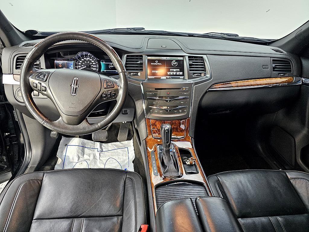 Lincoln MKS - Vista 5