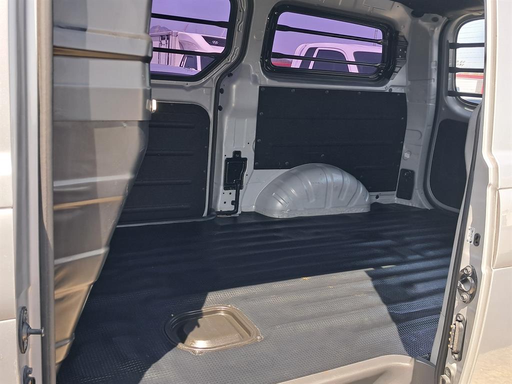 HYUNDAI Starex 2016 Plateado - Importación desde Corea - HF Imports Iquique - Foto 14