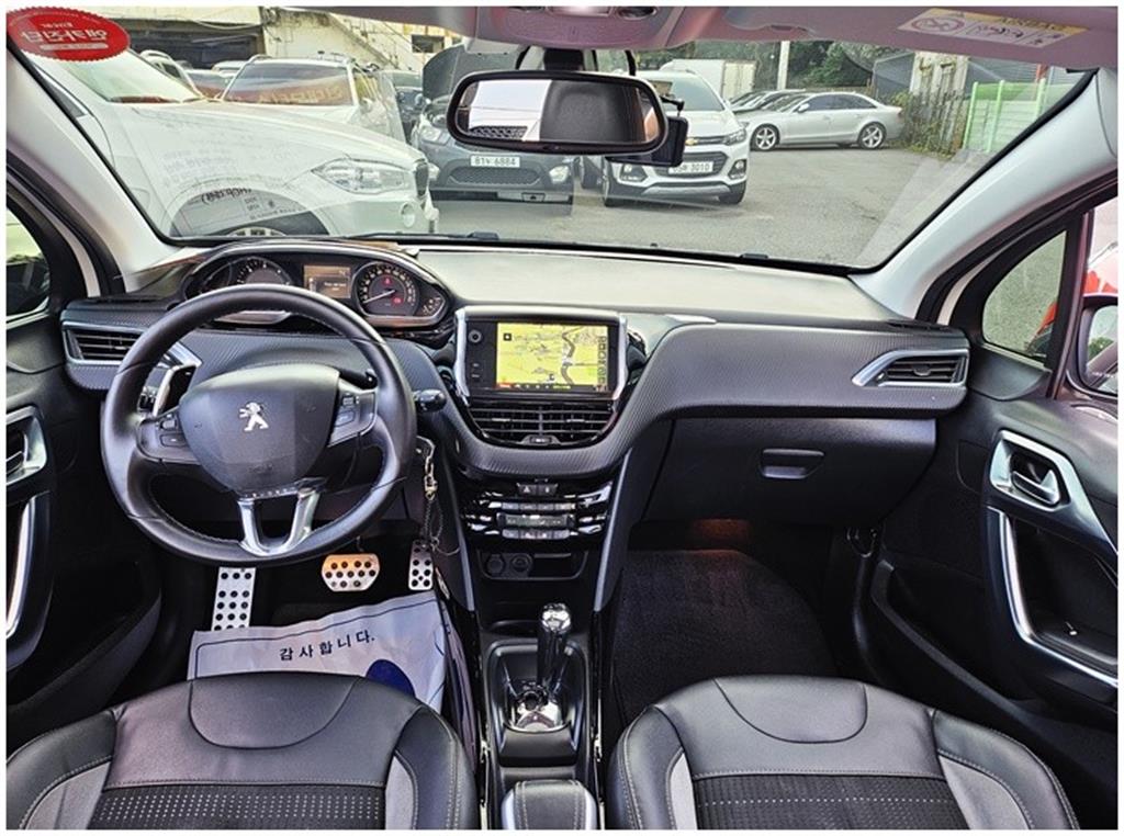 Peugeot 2008 - Vista 9