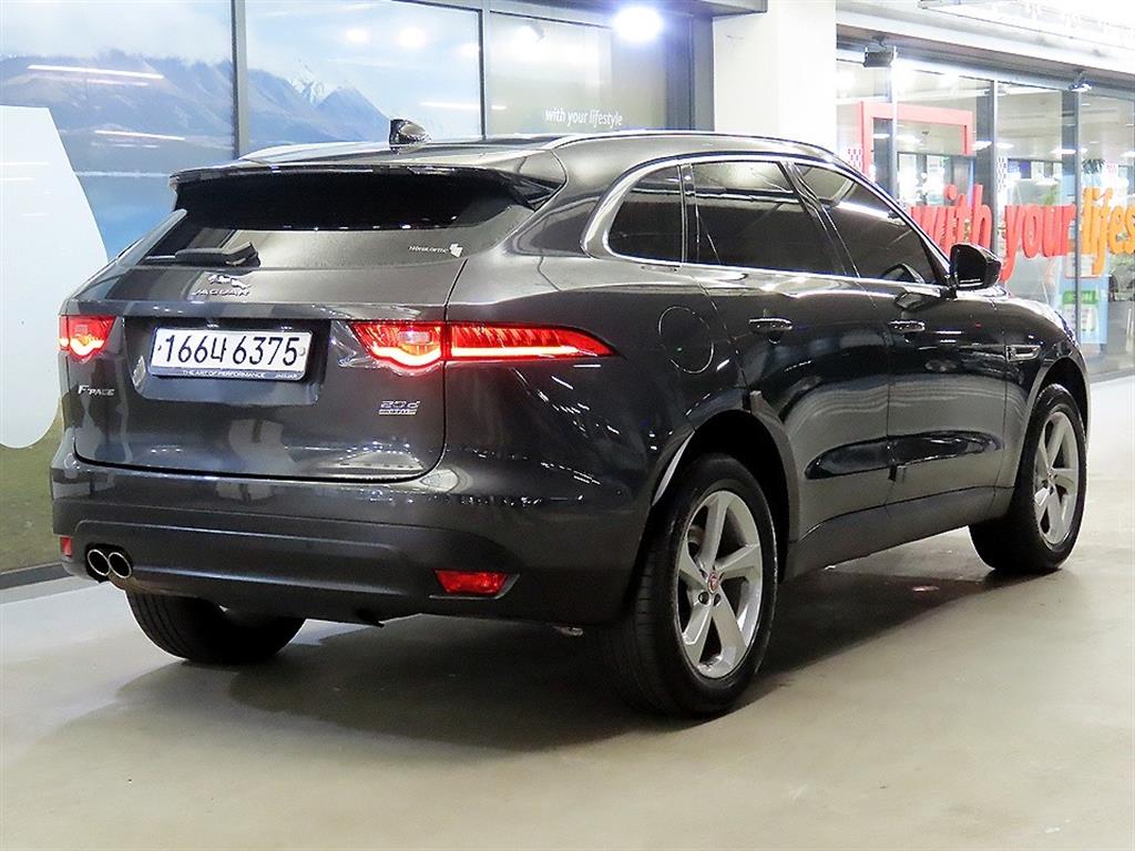 Jaguar F-PACE - Vista 4