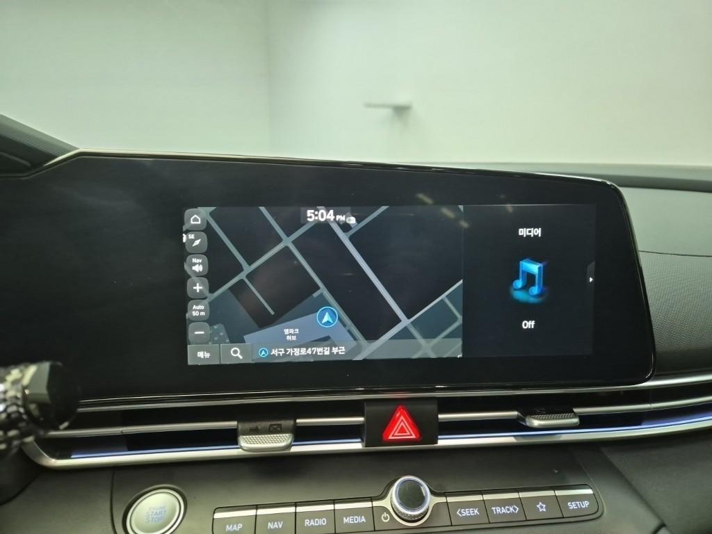 HYUNDAI Avante 2023 Blanco - Importación desde Corea - HF Imports Iquique - Foto 13