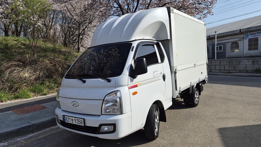 Small Truck Top_Wingbody 2023 Blanco - Importación desde Corea - HF Imports Iquique - Foto 1