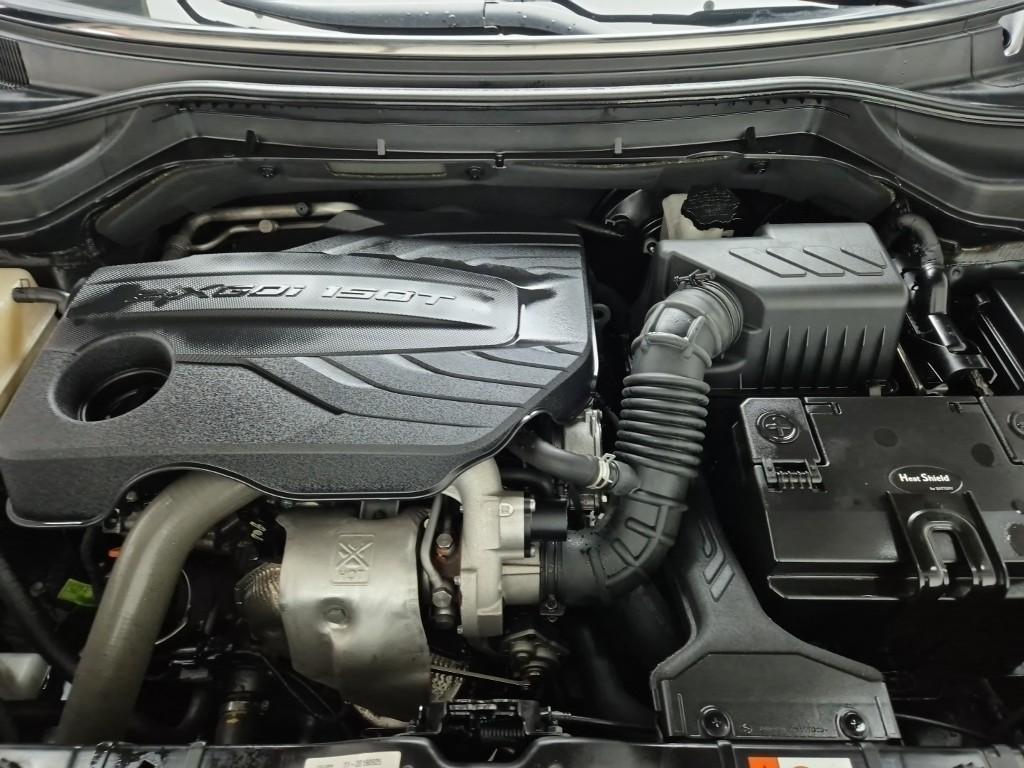 Ssangyong Tivoli - Vista 5