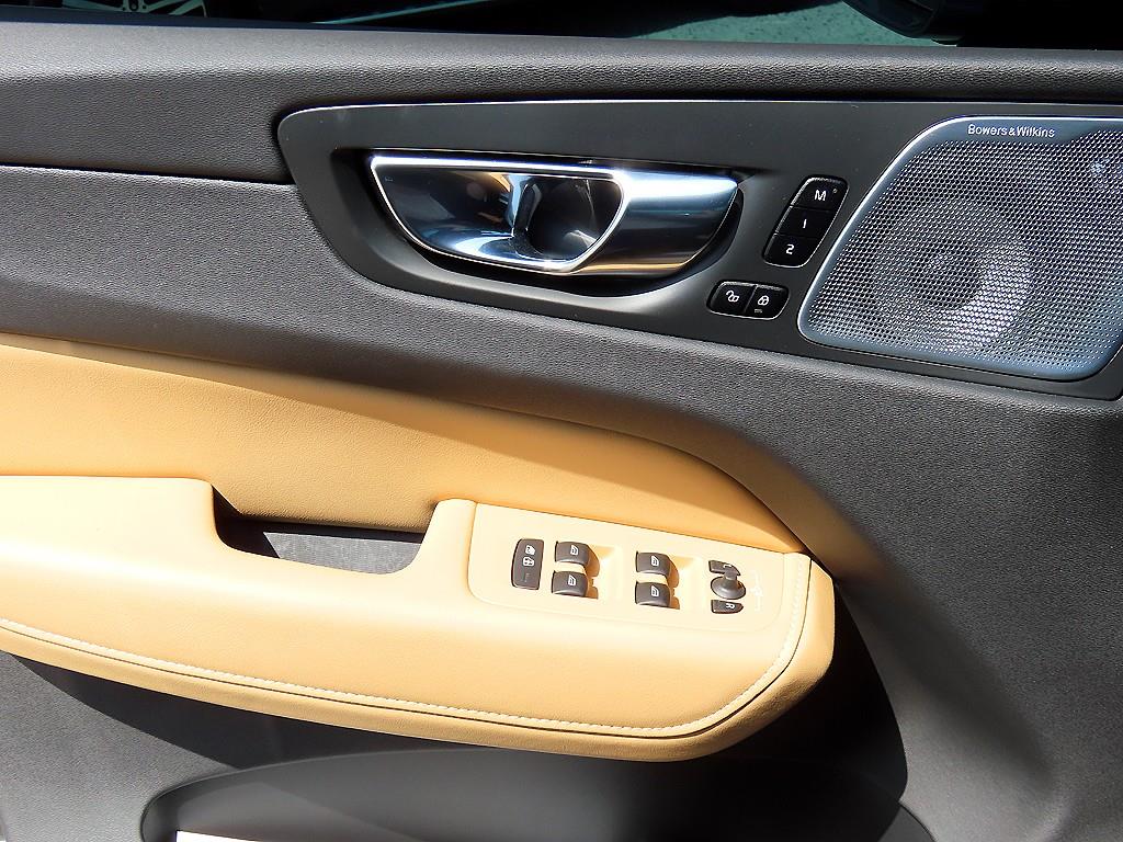 Volvo XC60 - Vista 12