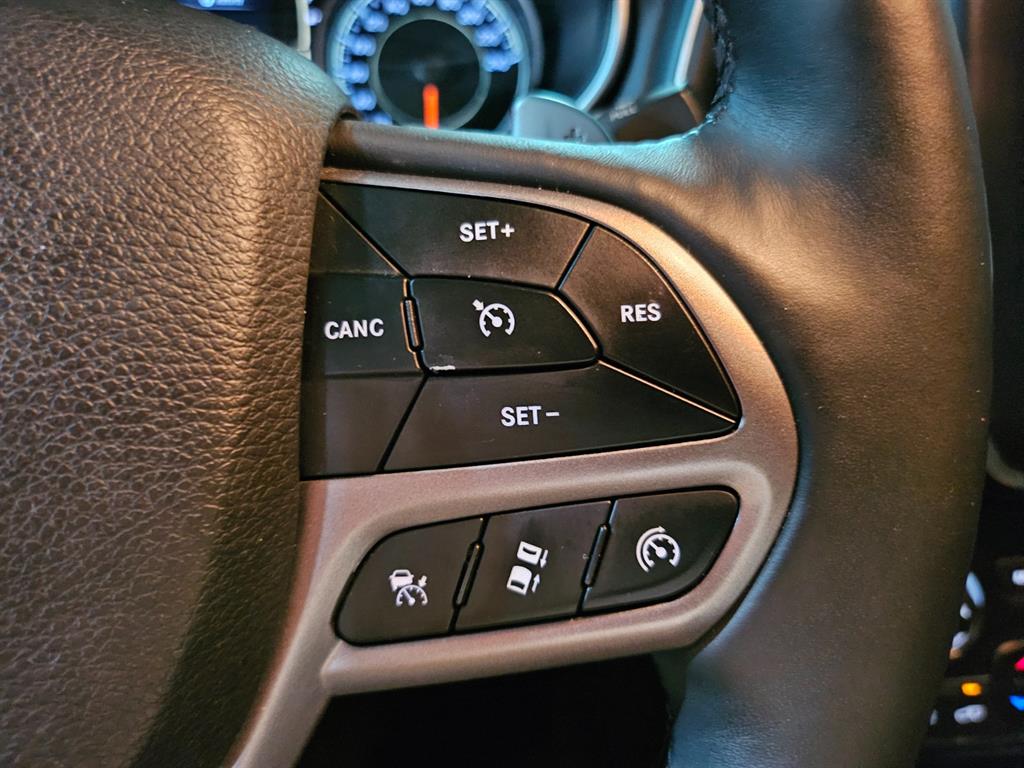 Jeep Cherokee - Vista 11