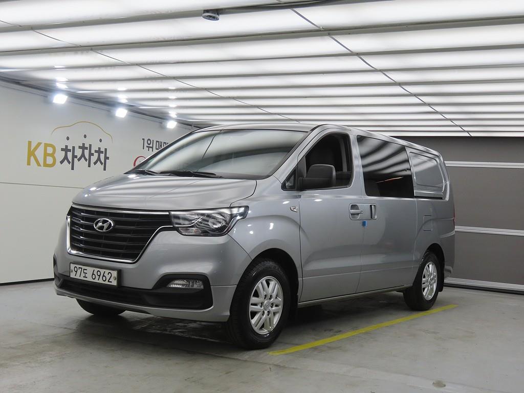 HYUNDAI Starex 2020 Plateado - Importación desde Corea - HF Imports Iquique - Foto 1
