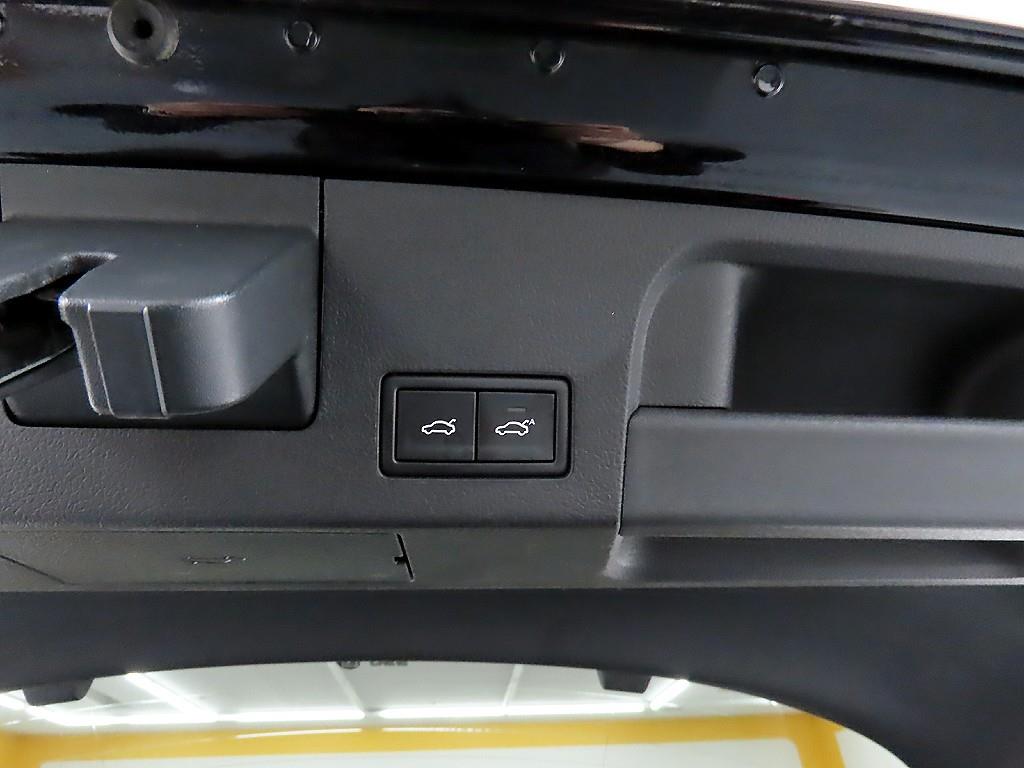 Volkswagen Arteon 2020 Negro - Importación desde Corea - HF Imports Iquique - Foto 18
