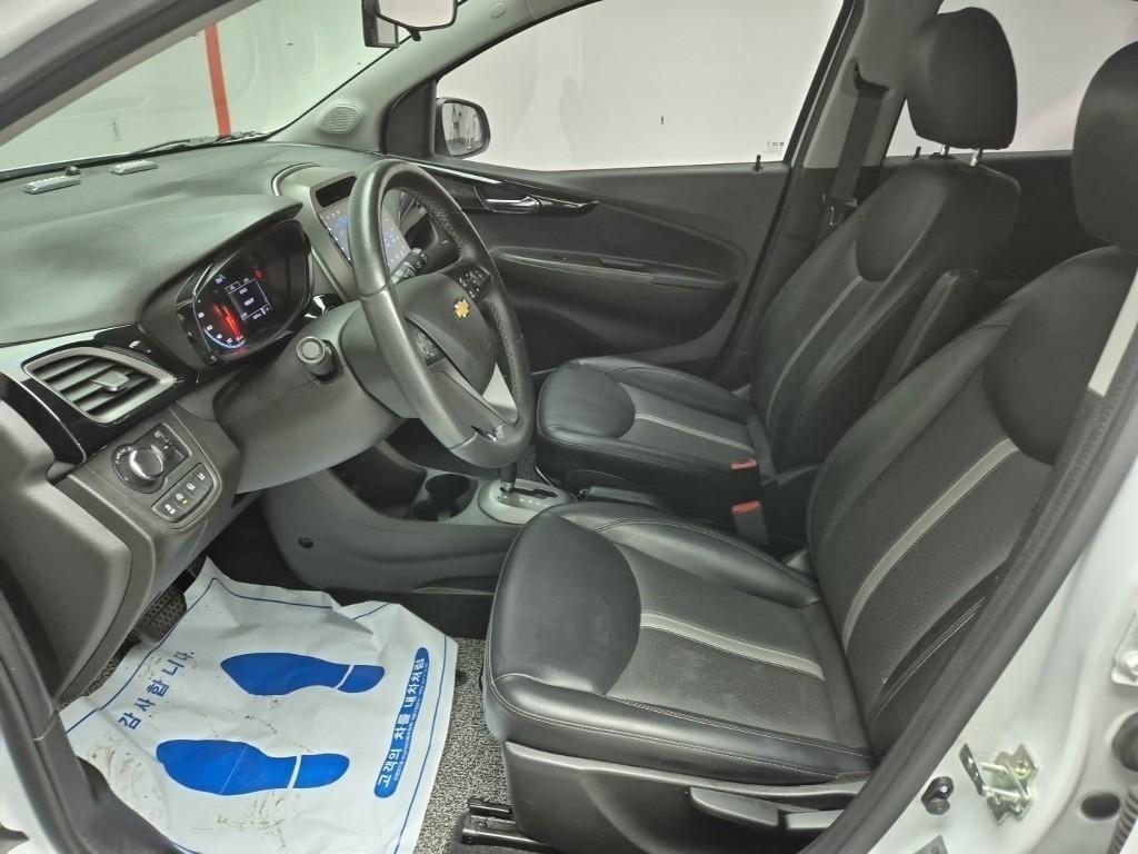 Chevrolet Spark - Vista 11