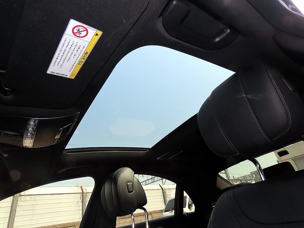 Mercedes Benz S Class 2019 Negro - Importación desde Corea - HF Imports Iquique - Foto 16