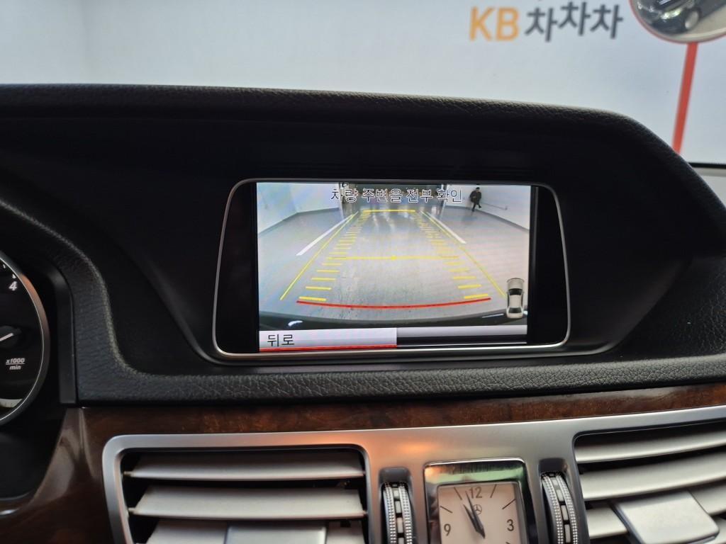 Mercedes Benz E class 2014 Negro - Importación desde Corea - HF Imports Iquique - Foto 13