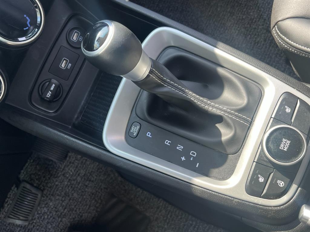 HYUNDAI Venue 2020 Gris - Importación desde Corea - HF Imports Iquique - Foto 13