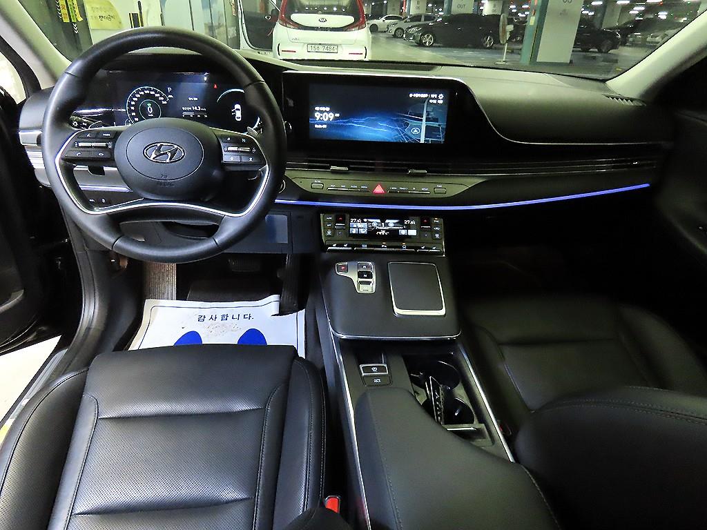HYUNDAI Grandeur - Vista 10