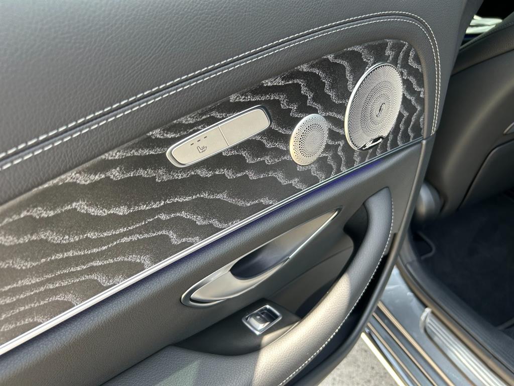 Mercedes Benz E class - Vista 5