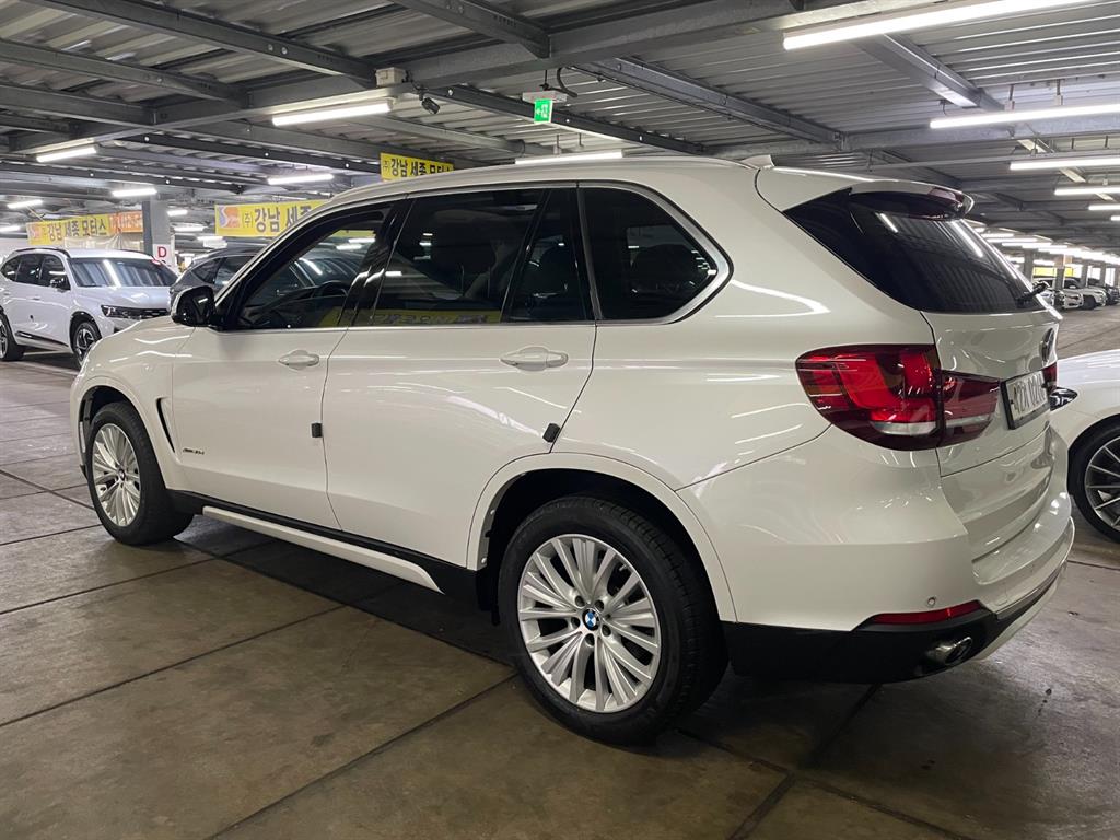 BMW X5 - Vista 4