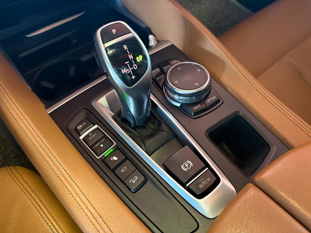 BMW X6 - Vista 9