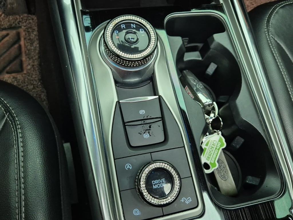 Ford Explorer - Vista 8