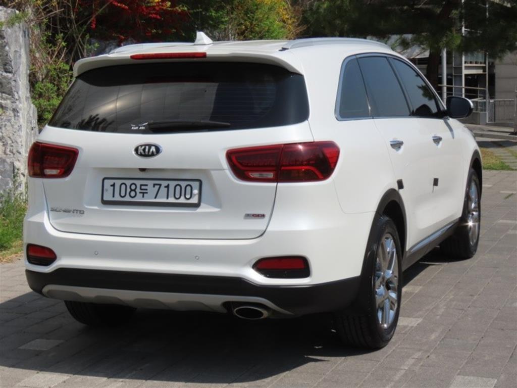KIA Sorento - Vista 5