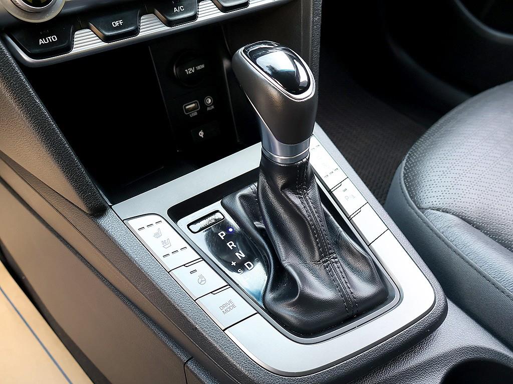 HYUNDAI Avante 2019 Azul - Importación desde Corea - HF Imports Iquique - Foto 7