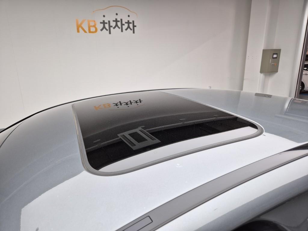 Mercedes Benz C Class - Vista 11