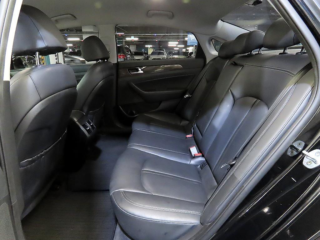 HYUNDAI Sonata - Vista 7