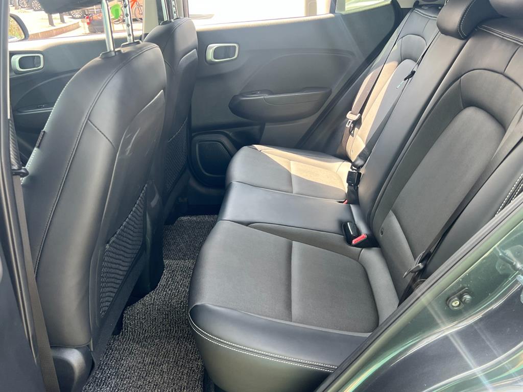 HYUNDAI Venue - Vista 8