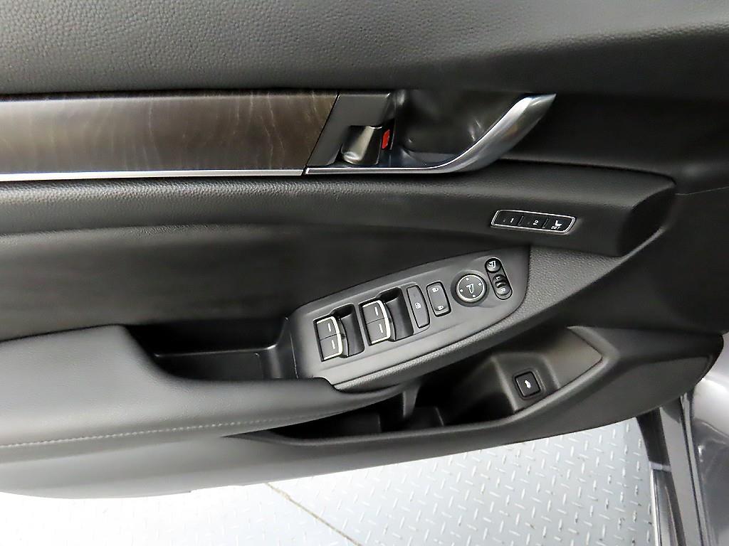Honda Accord - Vista 11