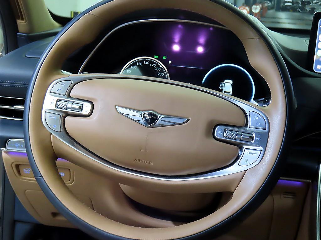 Genesis GV80 - Vista 8