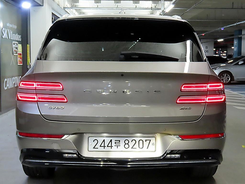 Genesis GV80 - Vista 5