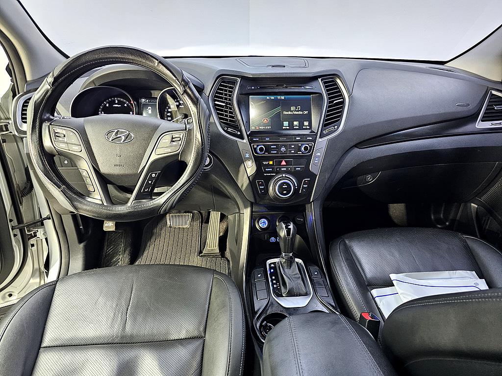 HYUNDAI Santa Fe - Vista 5