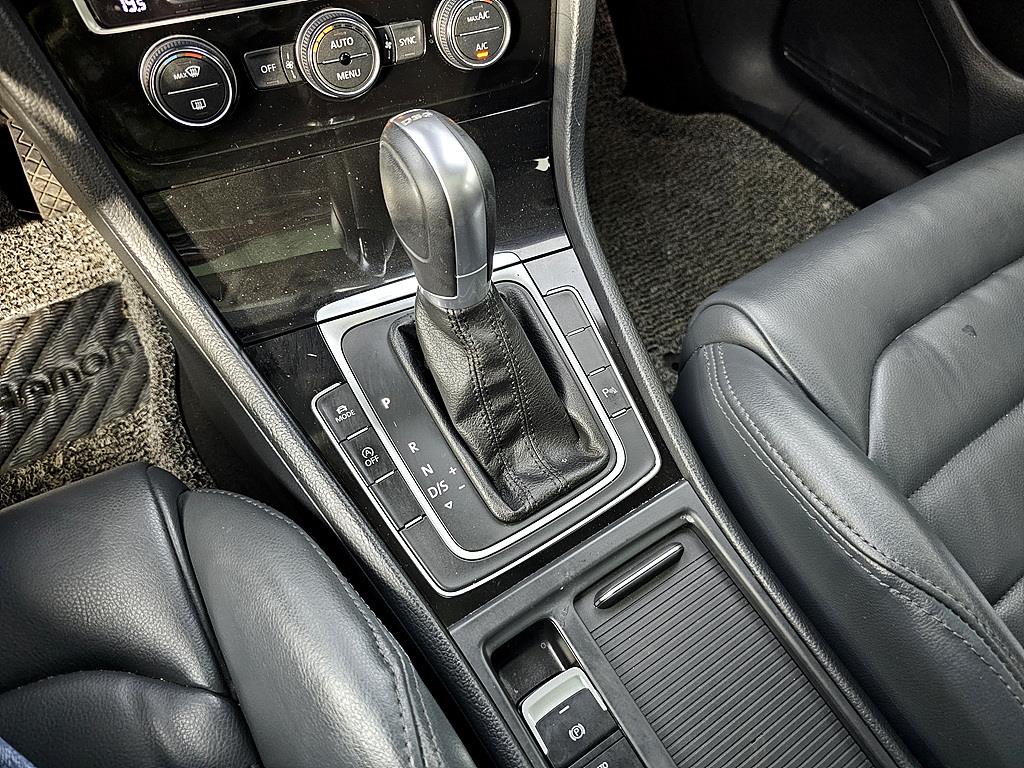 Volkswagen Golf 2016 Blanco - Importación desde Corea - HF Imports Iquique - Foto 15