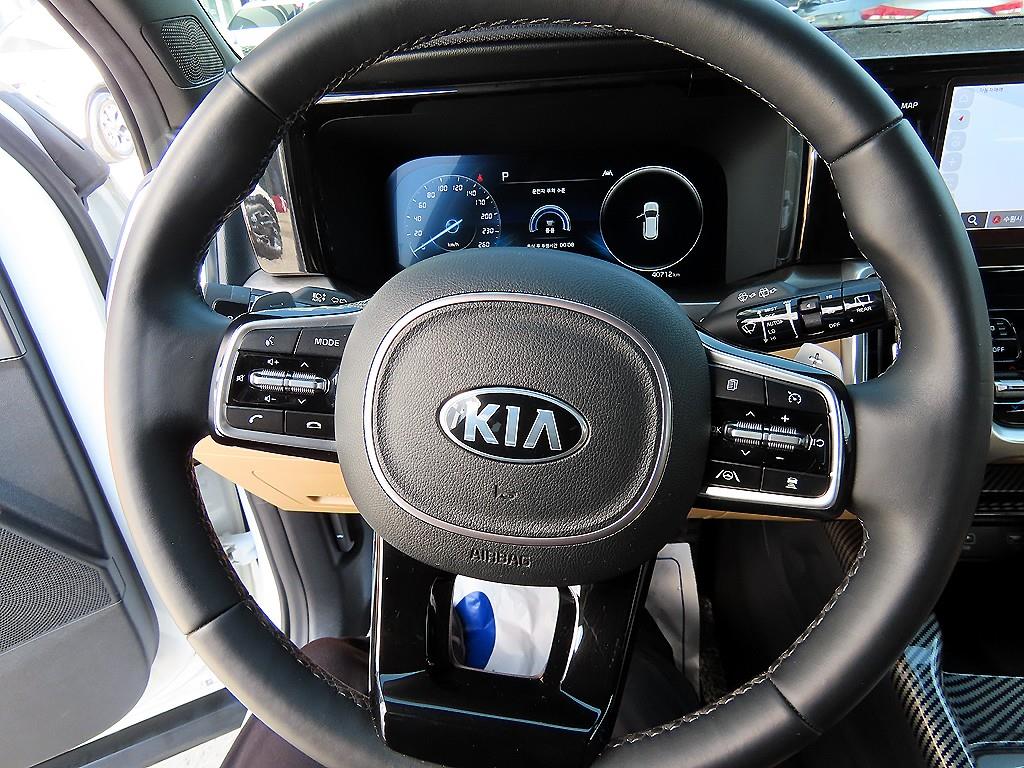 KIA Sorento - Vista 8