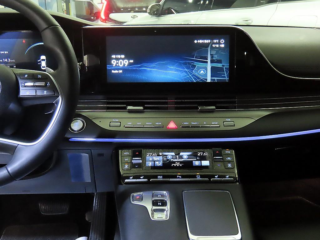 HYUNDAI Grandeur - Vista 11