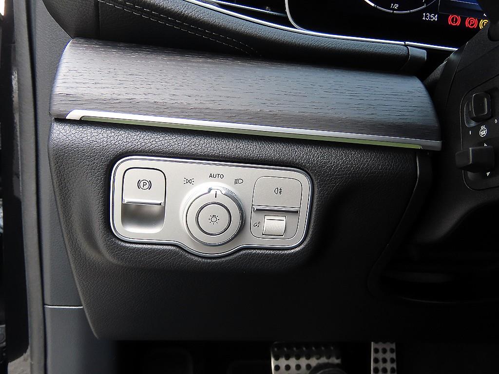 Mercedes Benz GLE Class - Vista 12