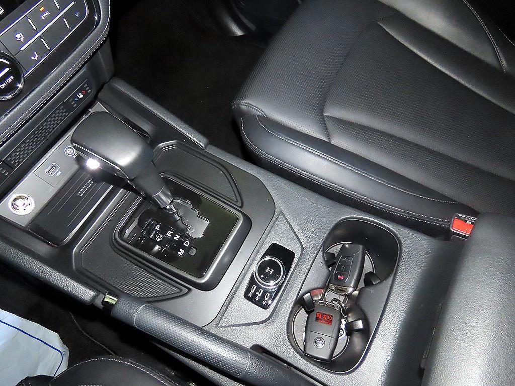 Ssangyong Rexton - Vista 12