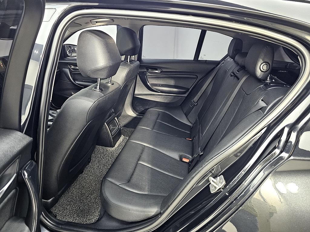 BMW 1 series - Vista 9