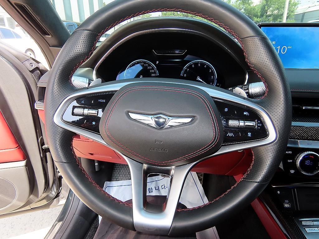 Genesis G80 - Vista 8