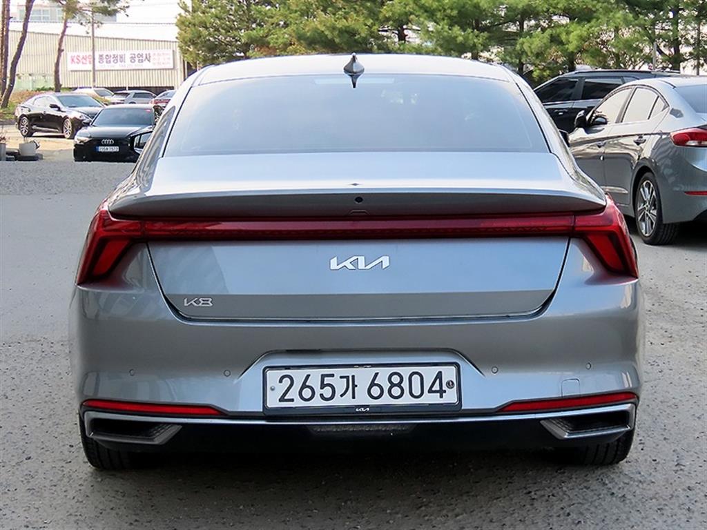 KIA K8 - Vista 4