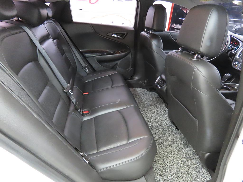 Chevrolet Malibu - Vista 6