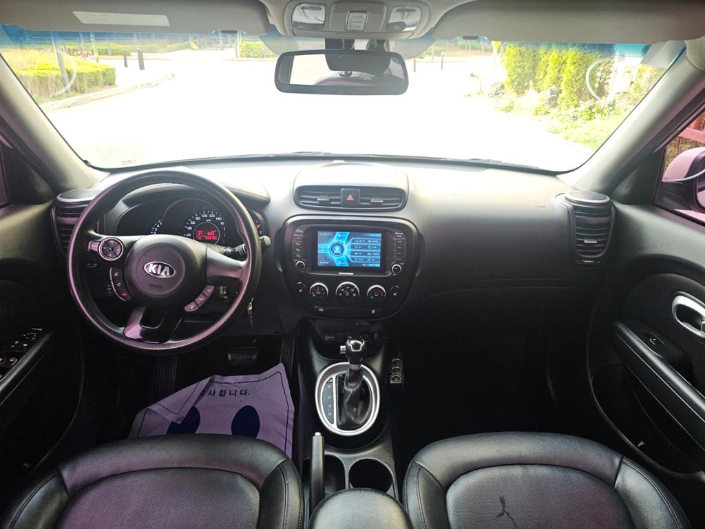 KIA Soul - Vista 10