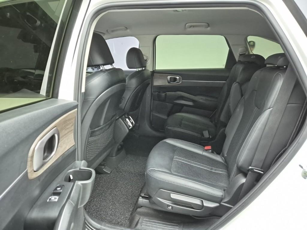 KIA Sorento - Vista 12