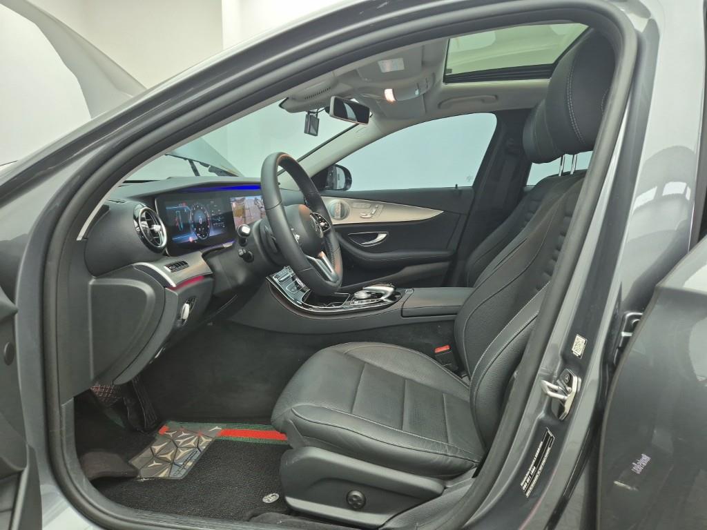 Mercedes Benz E class - Vista 11