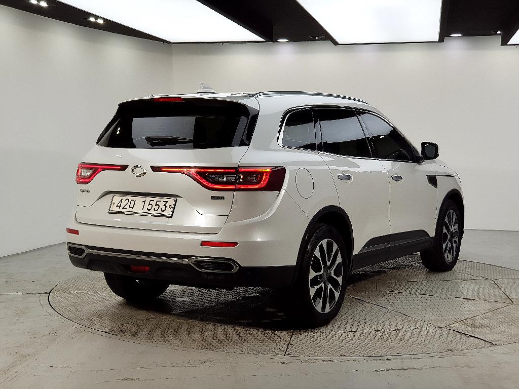 SAMSUNG QM6 - Vista 4