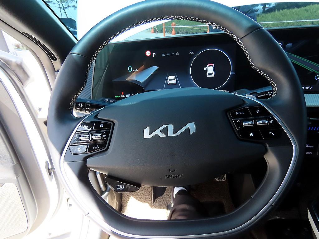 KIA EV6 - Vista 8