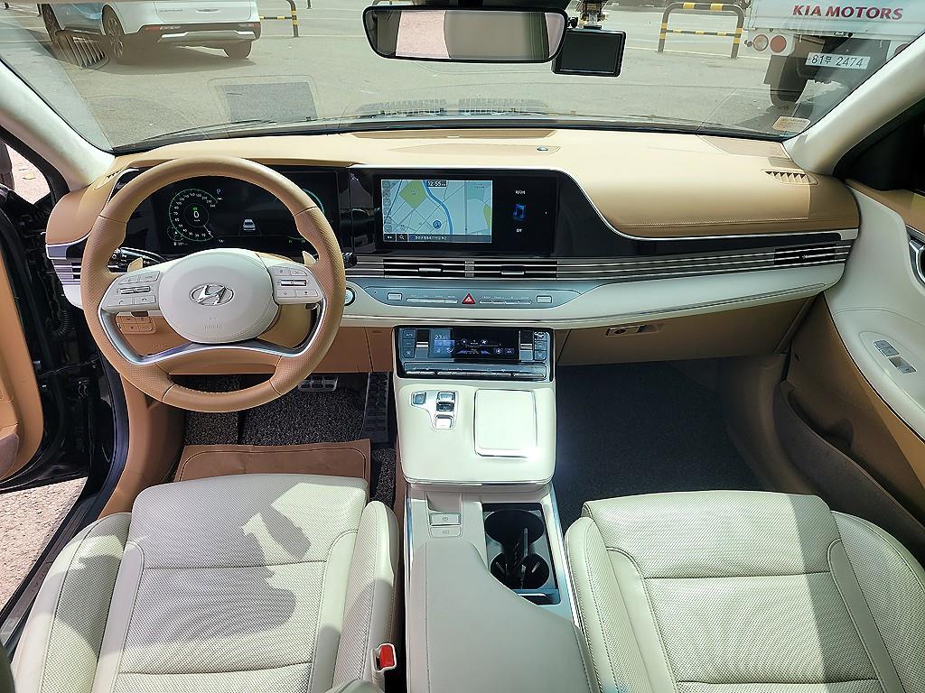 HYUNDAI Grandeur - Vista 5