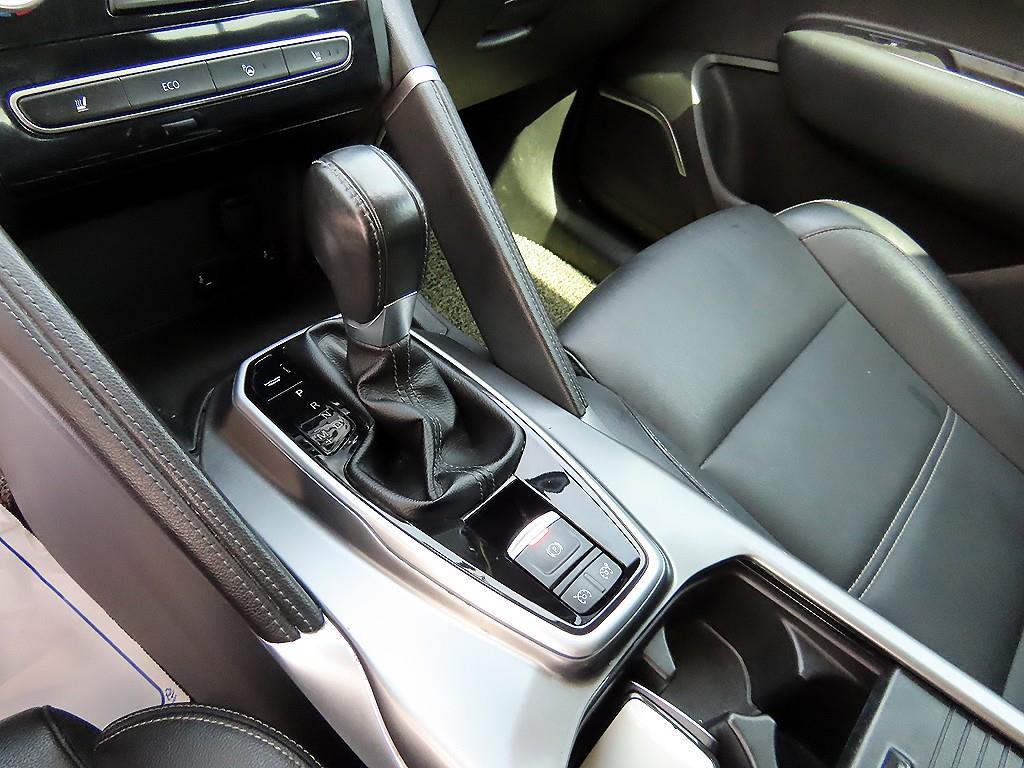 SAMSUNG QM6 - Vista 10