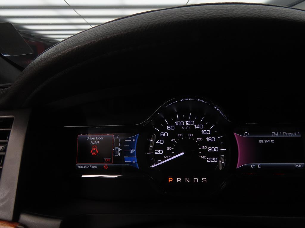 Lincoln MKS - Vista 9