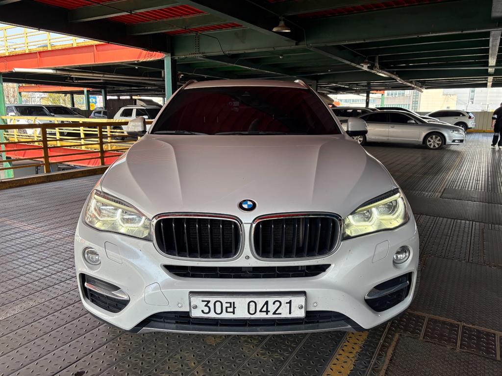 BMW X6 - Vista 3