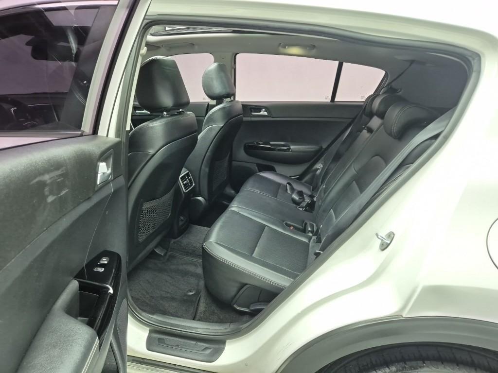 KIA Sportage - Vista 11