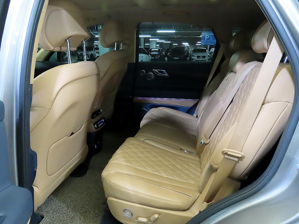 Genesis GV80 - Vista 7