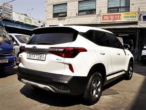 KIA Seltos - Vista 8